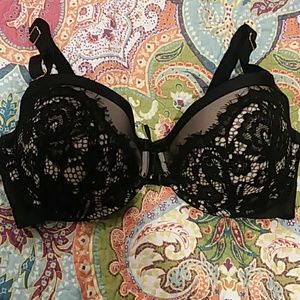 Smart and sexy 38DD lace bra